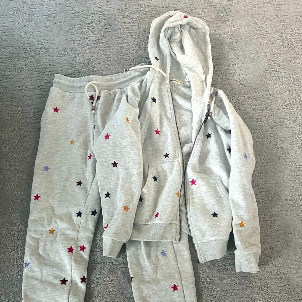 Like New Marine Layer Star Sweatshirt AND pants Size XS. Worn 1x!Smoke/pet free